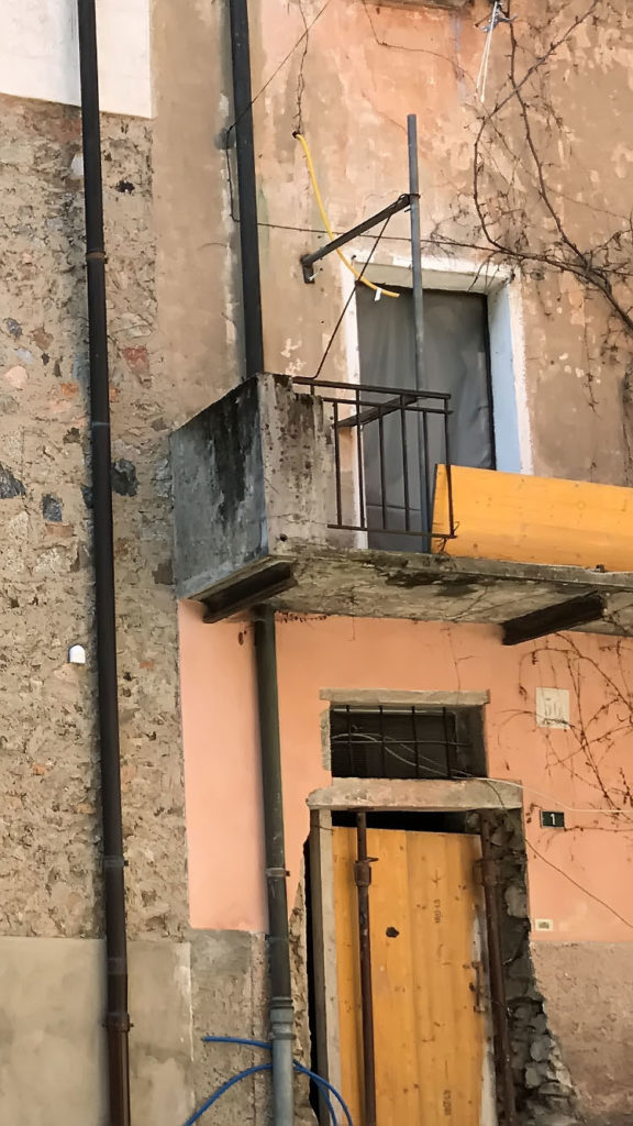 ca-nova-riqualificazione-spazi-materiali-pregio-carona-prima-2