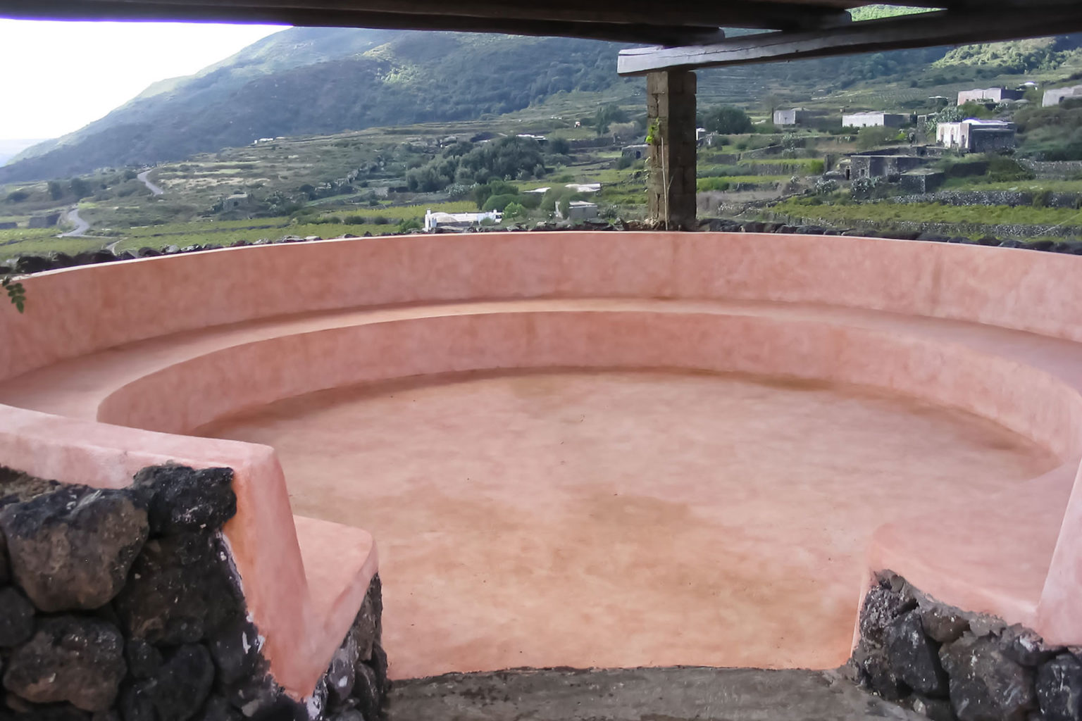 ca-nova-riqualificazione-spazi-materiali-pregio-pantelleria-damuso-dopo-21