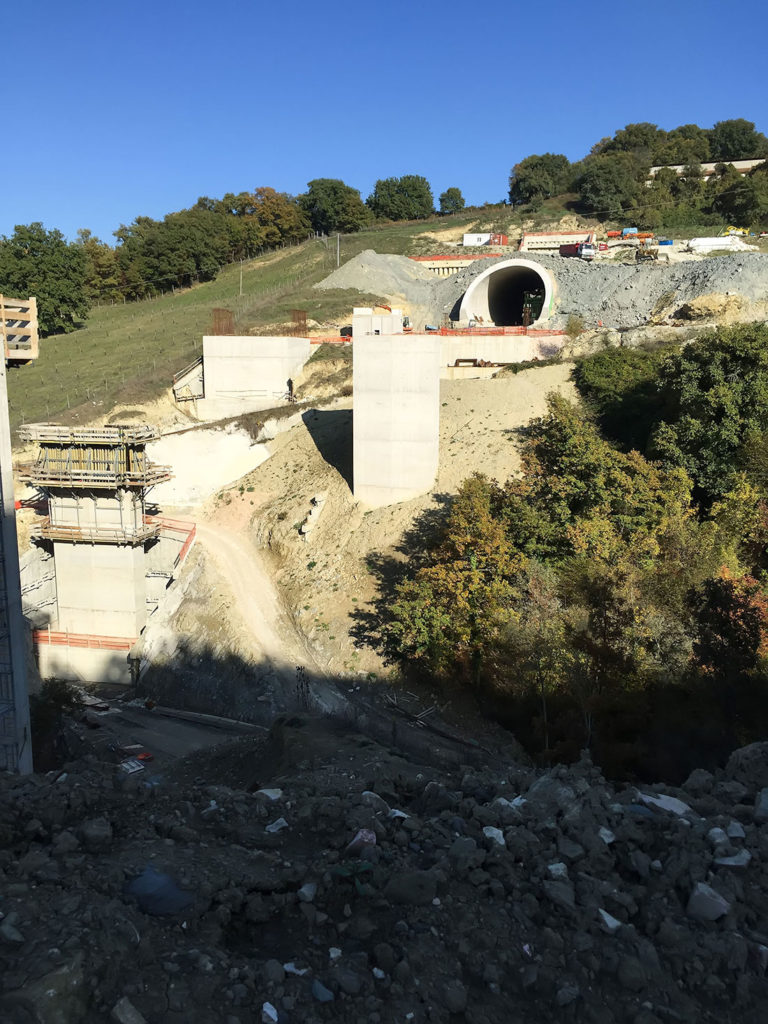 ca-nova-riqualificazione-spazi-materiali-pregio-strada-san-francesco-2
