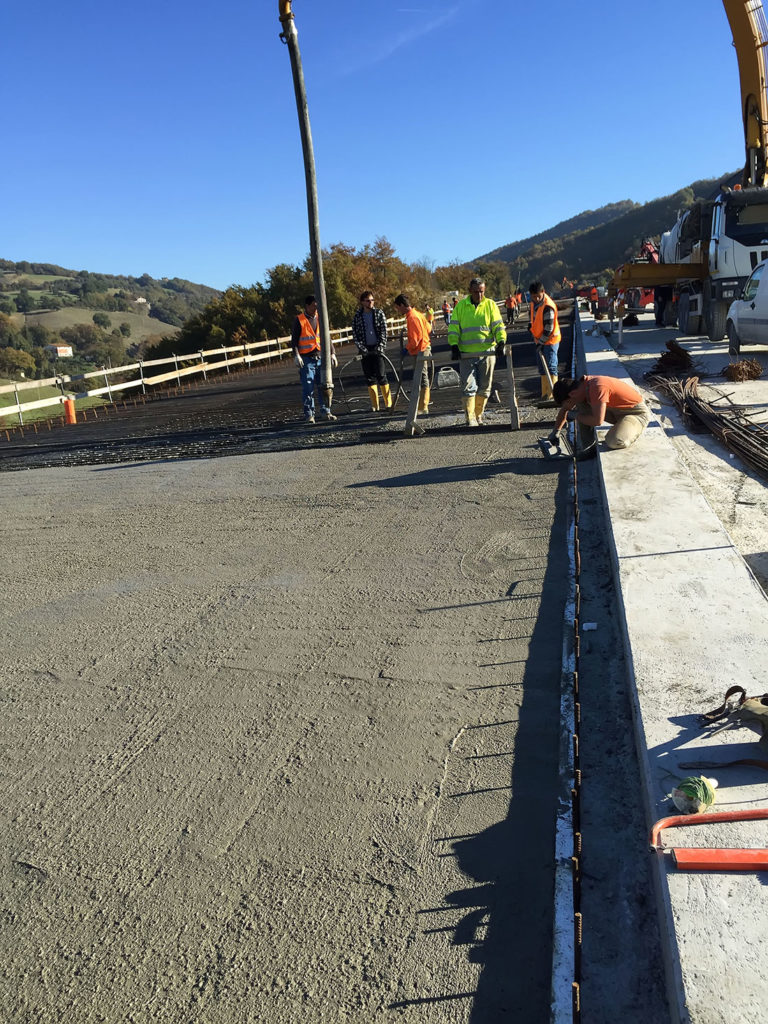 ca-nova-riqualificazione-spazi-materiali-pregio-strada-san-francesco-4
