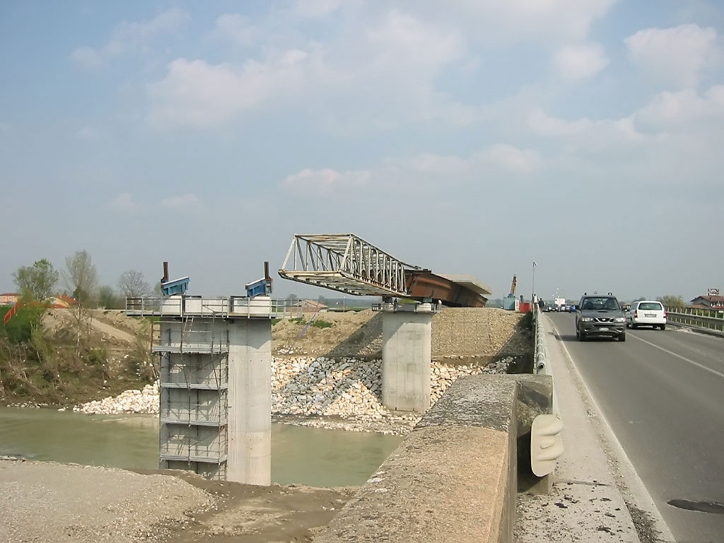 ca-nova-riqualificazione-spazi-materiali-pregio-strada-tav-15
