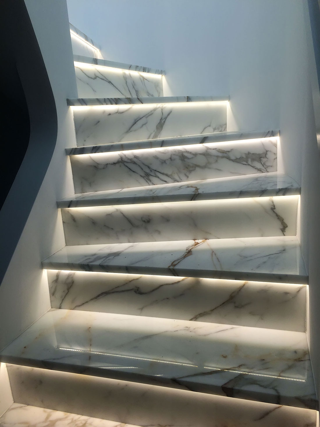 ca-nova-riqualificazione-spazi-materiali-pregio-vasca-attico-lugano-dopo-4