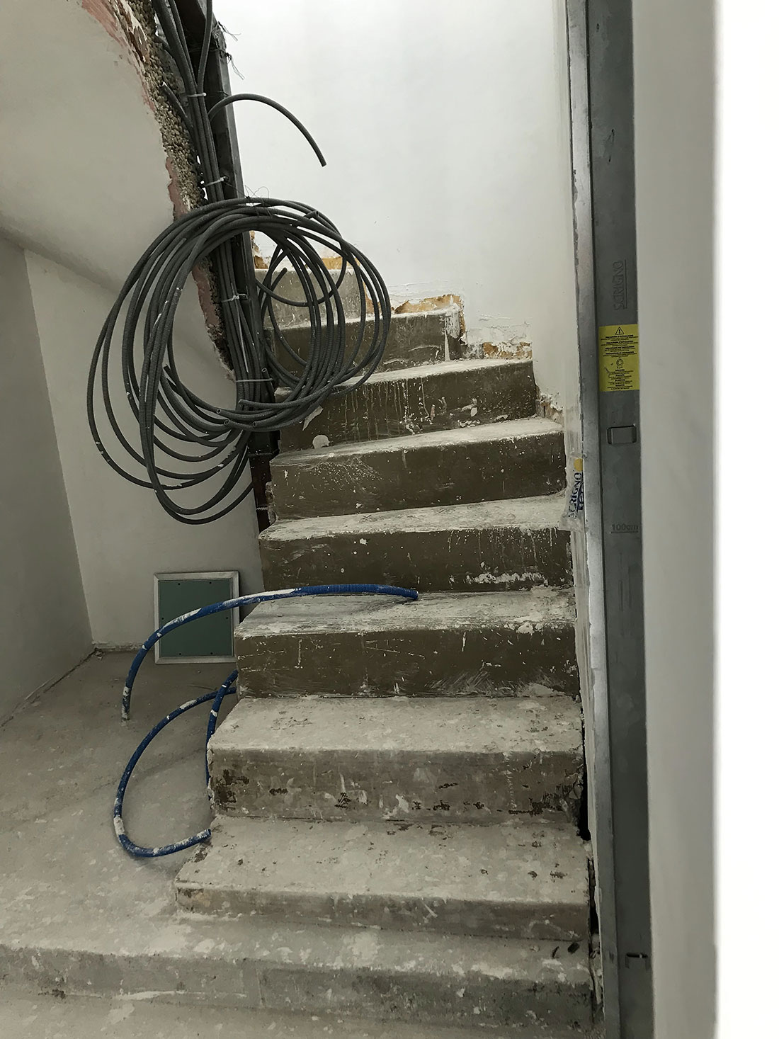 ca-nova-riqualificazione-spazi-materiali-pregio-vasca-attico-lugano-prima-7
