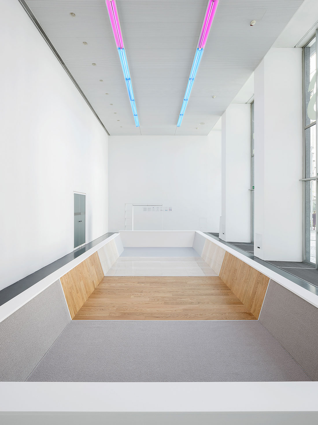 ca-nova-riqualificazione-spazi-materiali-pregio-vasca-effusiva-istituto-svizzero-dopo-6
